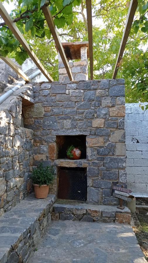 Villatzer - Traditional House With Fireplace And Garden Dzermiádo Kültér fotó